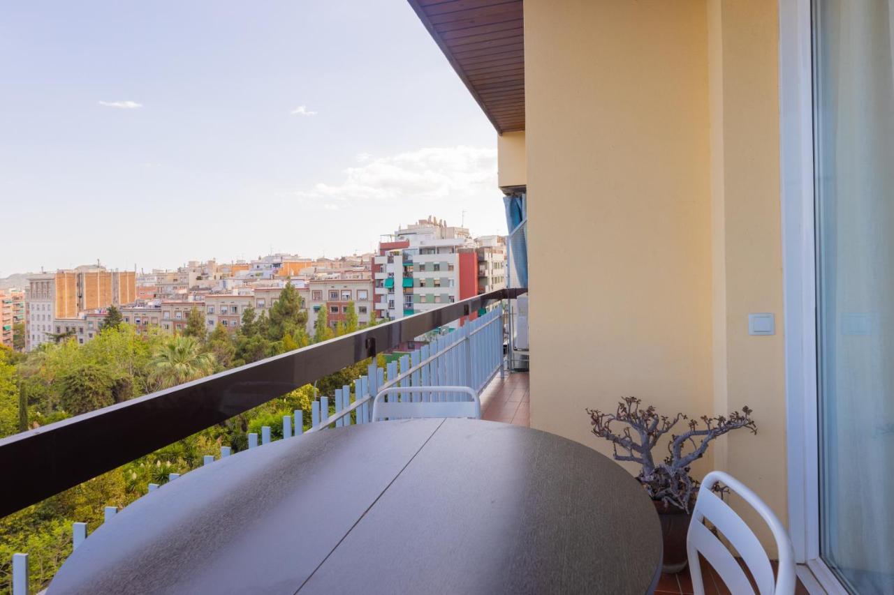 Lodging Apartments Guell Gaudi Барселона Екстер'єр фото