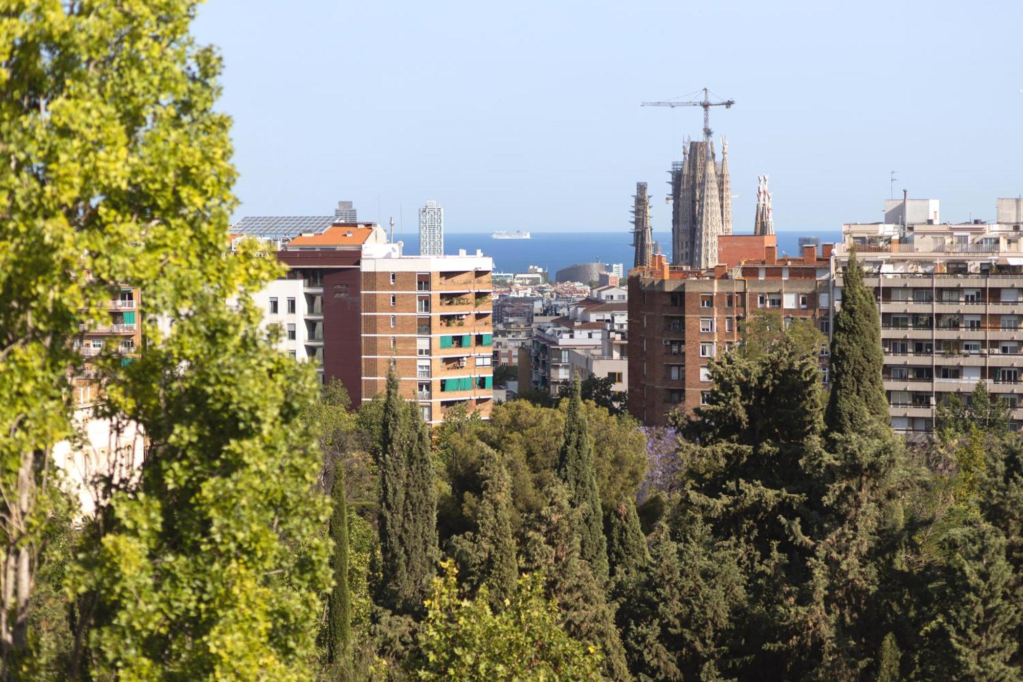 Lodging Apartments Guell Gaudi Барселона Екстер'єр фото
